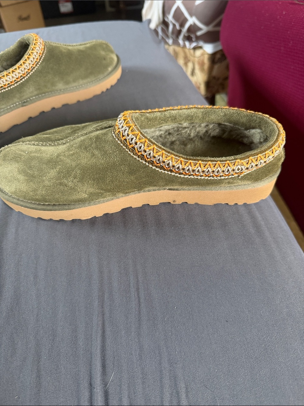 UGG tasman 5955-BTOL olive green womens size wool slipper size 11 women’s - Picture 7 of 8